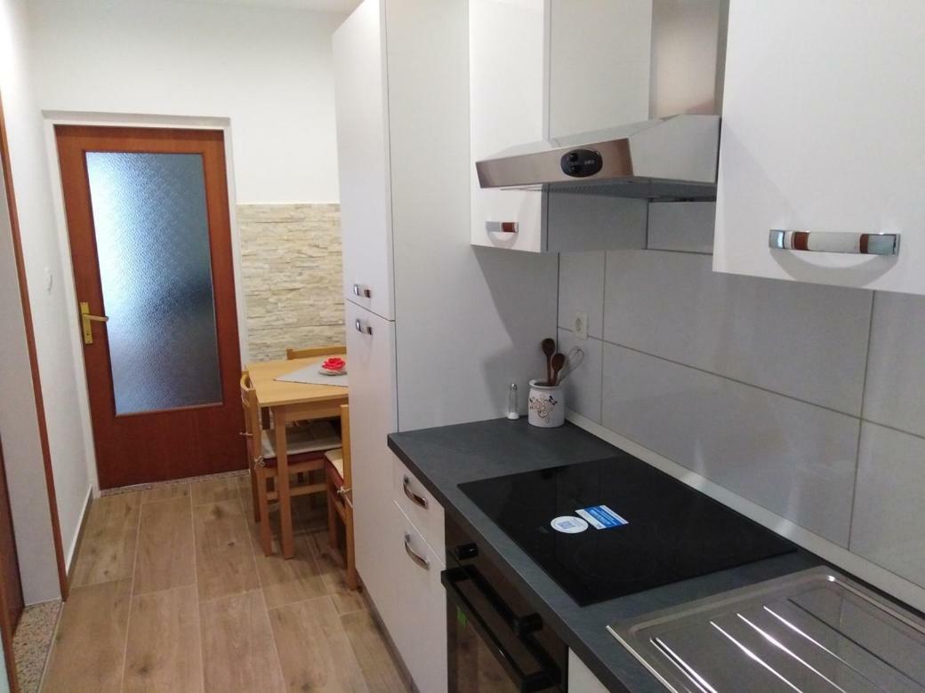 Apartmani Nimcevic Біоград-на-Мору Екстер'єр фото