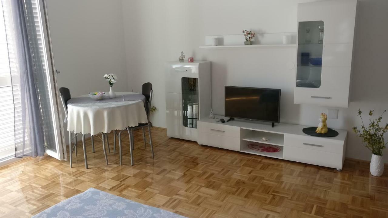Apartmani Nimcevic Біоград-на-Мору Екстер'єр фото