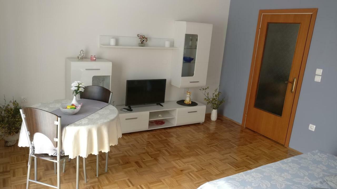 Apartmani Nimcevic Біоград-на-Мору Екстер'єр фото