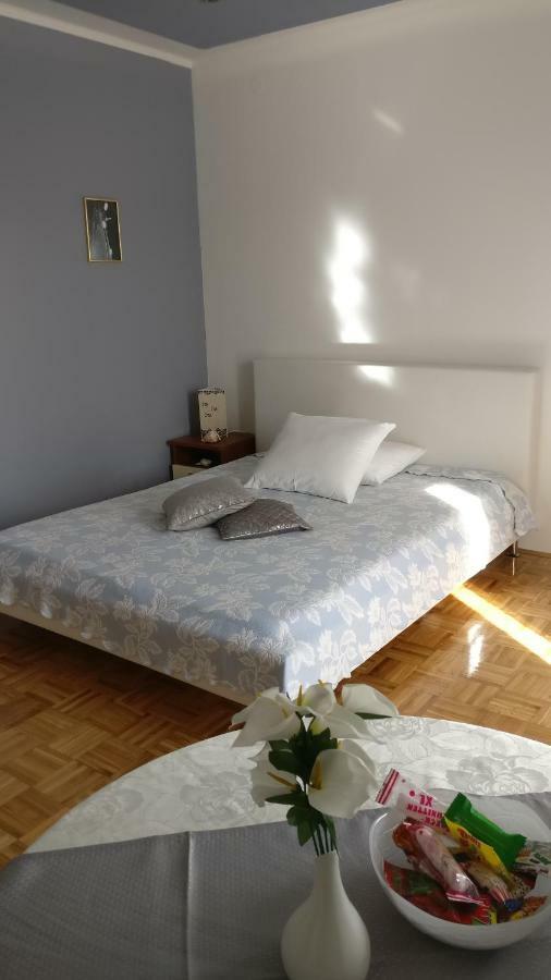 Apartmani Nimcevic Біоград-на-Мору Екстер'єр фото