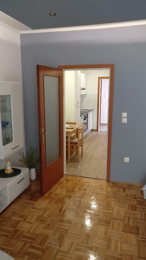Apartmani Nimcevic Біоград-на-Мору Екстер'єр фото