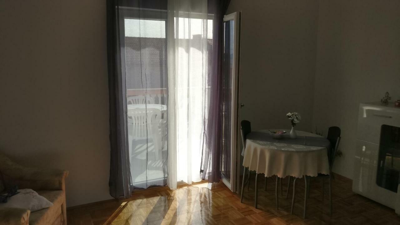 Apartmani Nimcevic Біоград-на-Мору Екстер'єр фото